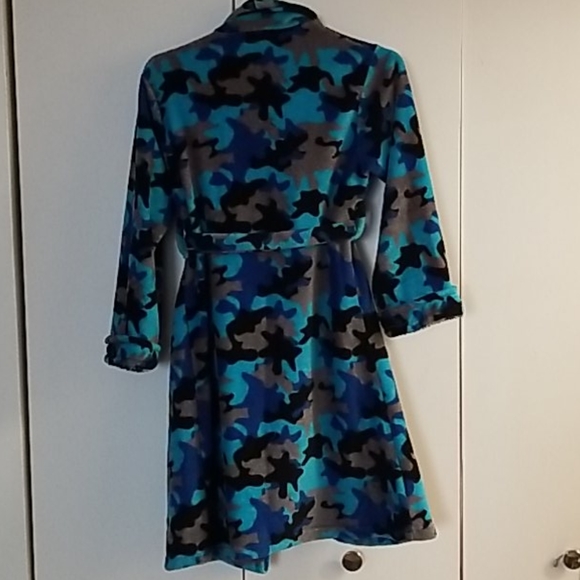 Boy Robe - Picture 2 of 3